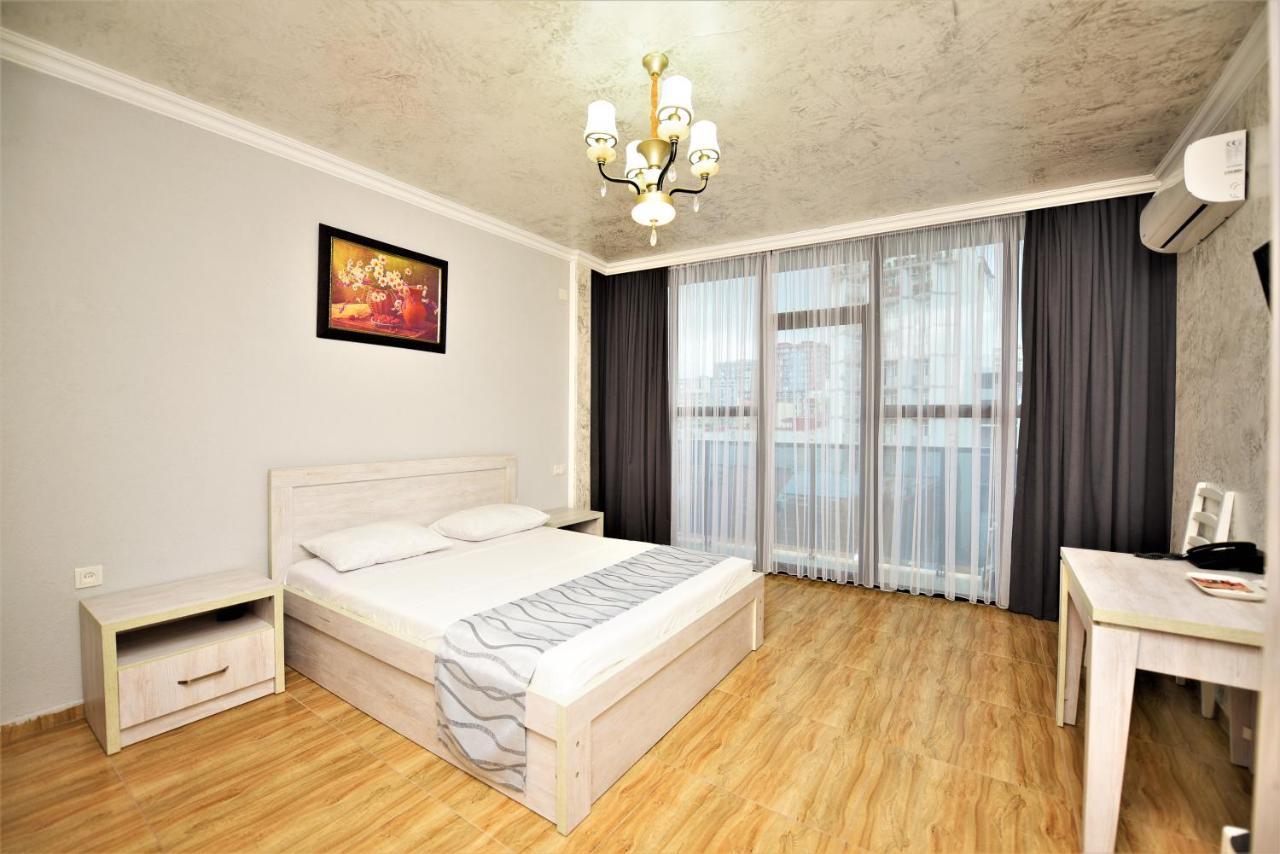 Kazbegi Hotel Batoumi Extérieur photo