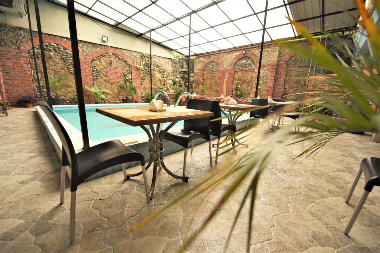 Kazbegi Hotel Batoumi Extérieur photo