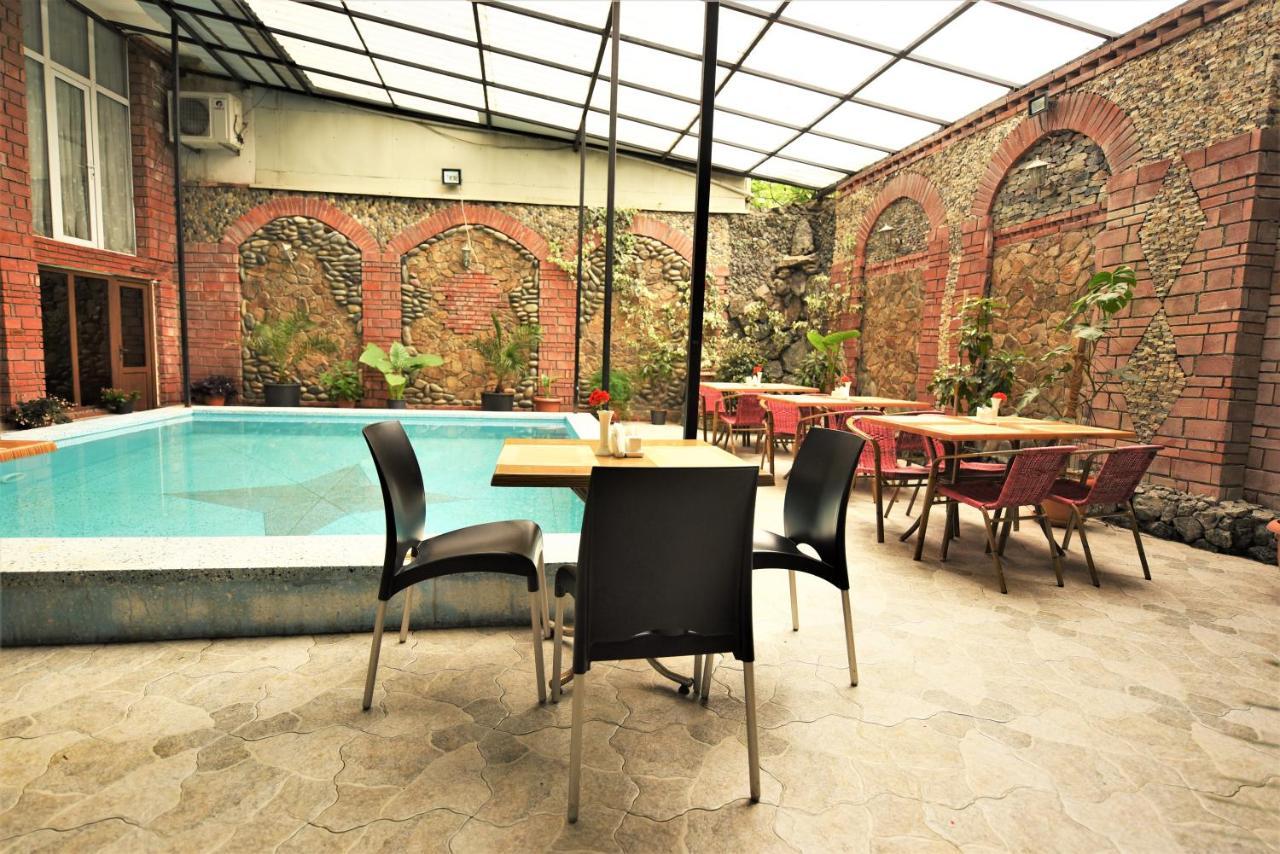 Kazbegi Hotel Batoumi Extérieur photo